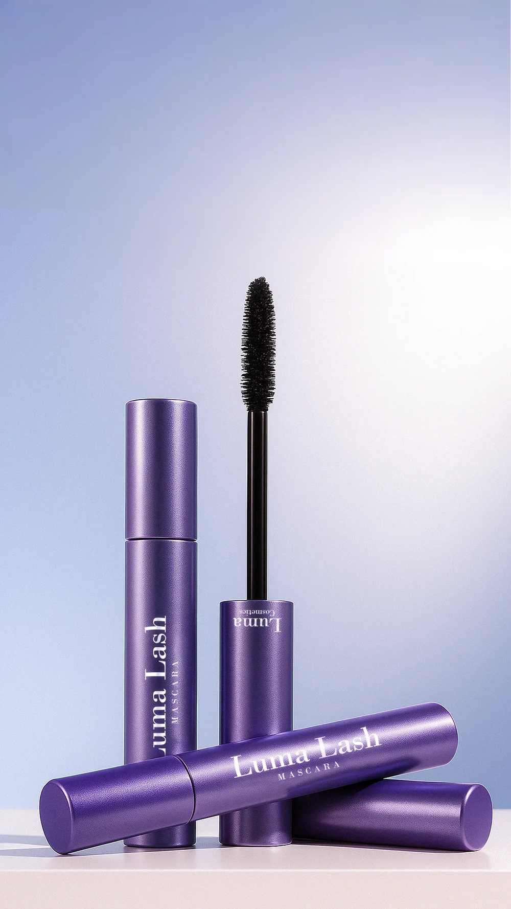 L'EYELINER PRECIS, DOUX ET LONGUE TENUE.